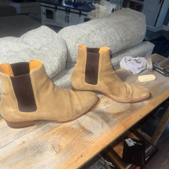 Saint Laurent mens Chelsea tan suede Boots Size 42 preowned main image 7